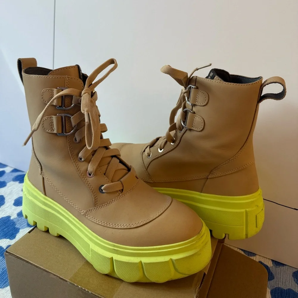 Sorel Waterproof Lace-Up Boots - Picture 4 of 10